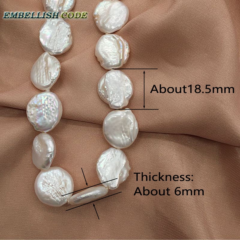 Ongebruikelijke barokke pearl choker statement ketting witte kleur ronde coin platte vorm natuurlijke zoetwater parels vouw gezicht 50 cm 58 cm