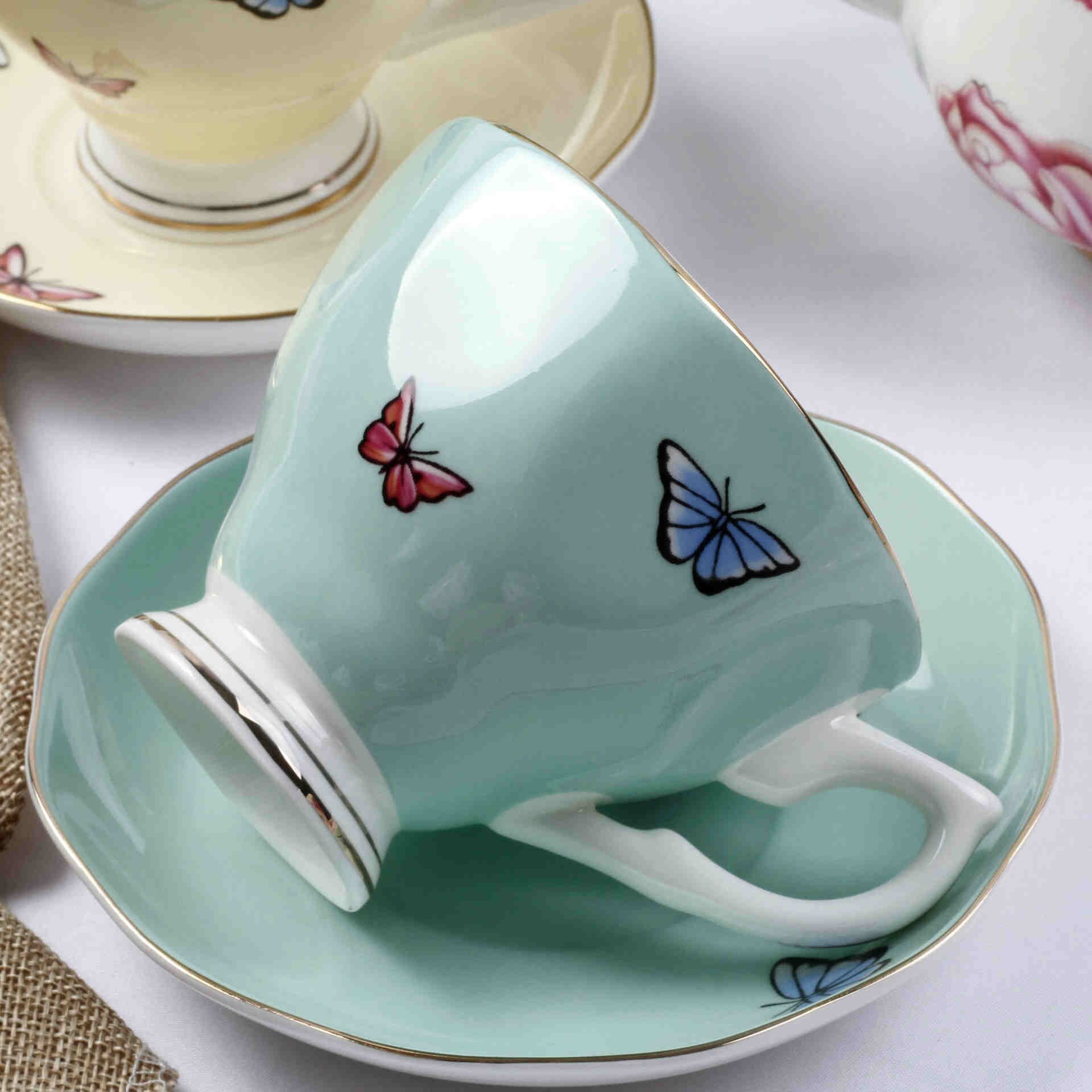 2pcs/ Set Bone china Coffee Cup Set English Afternoon Tea Set High grade Coffee Cup and Saucer multiple choice Tea cup: 12