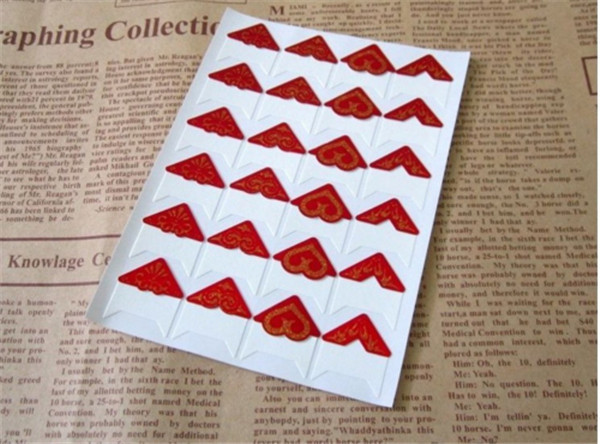 24 pcs (1 sheets) DIY Photo Album Scrapbook Corner Sticker Photo Albums kraft Paper Stickers for Photo Albums Frame Decoration: White Red