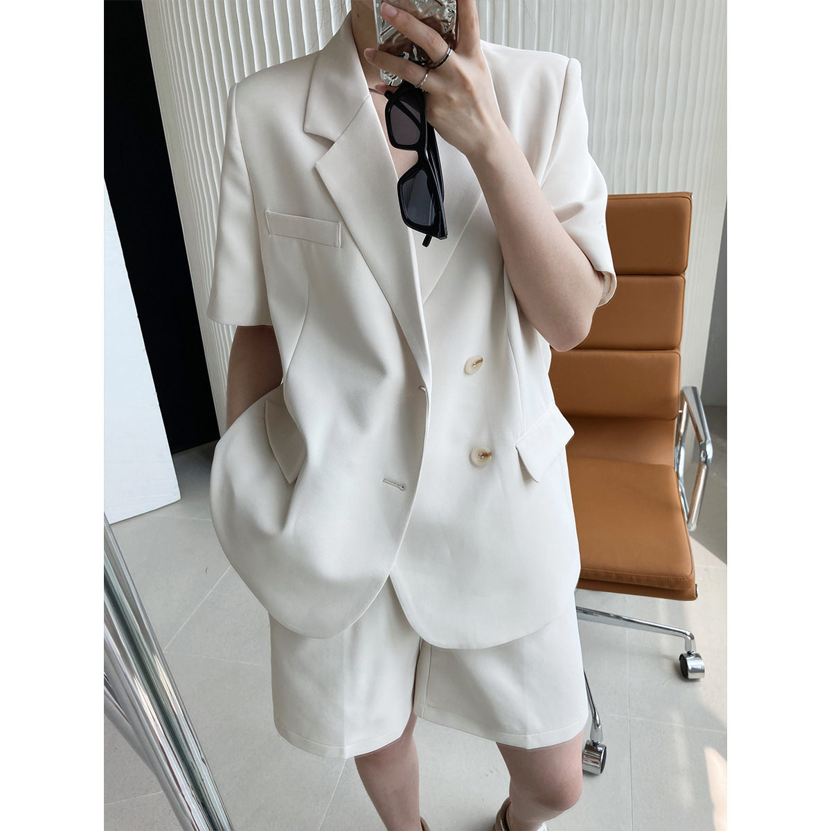 Summer Thin Short Sleeve Suit Jacket Women + Suit Shorts Suit Casual Loose Suit Two Piece Set: Apricot / M