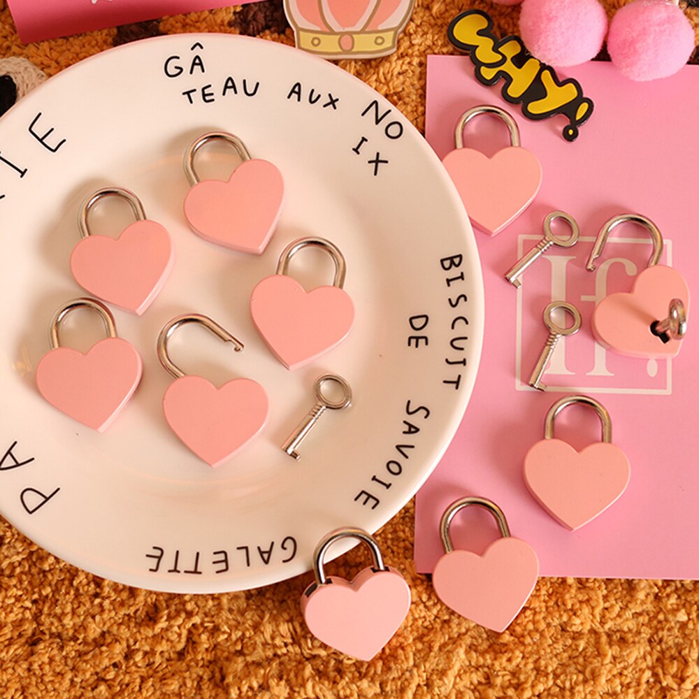 2022 Antique Style Heart Shape Padlock Vintage Lock Pink Romantic Lovely Diary Padlocks Key Lock With Key Cabinet Door Lock