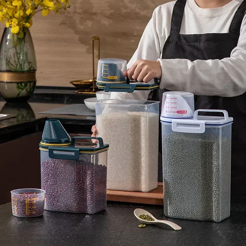 Suministros de cocina, Cubo de almacenamiento de alimentos, tanque de almacenamiento portátil a prueba de humedad de 1,5/2kg con taza a escala, cubo para alimentos, contenedor de plástico