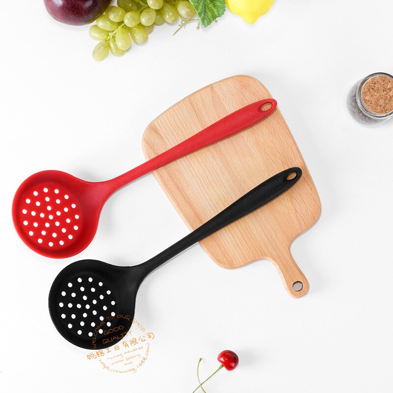 Food Grade Silicone Long-handled Rice Soup Spoon Kitchen Silicone Spoon Flatware Utensils Accessories Solid Color Kids Spoon