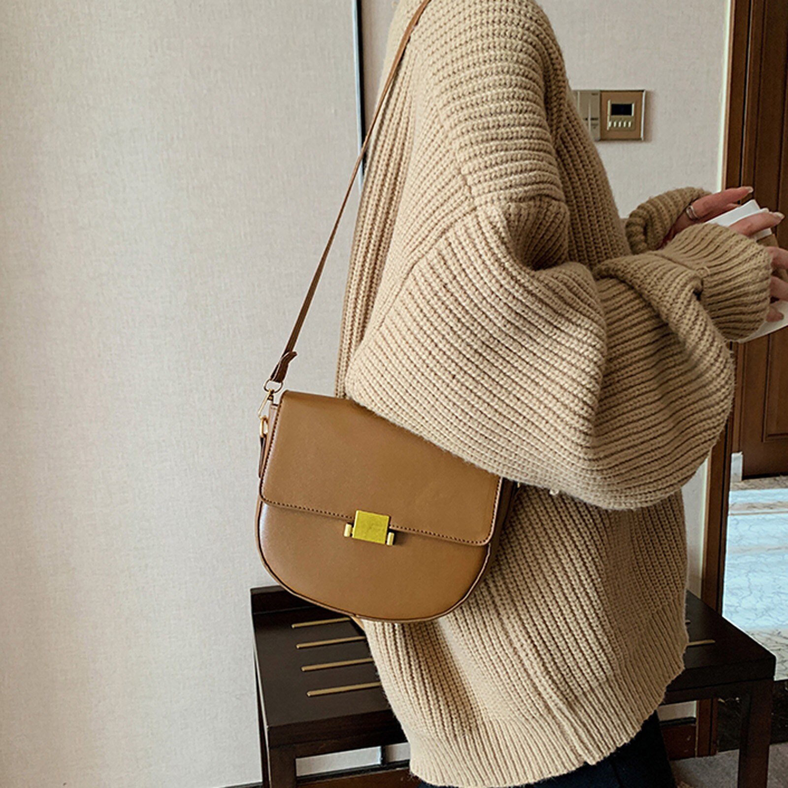 Femmes sac à bandoulière demi-cercle sacs de selle en cuir souple sacs à bandoulière sac à bandoulière sac à main tout-match sac de messager sacs à main