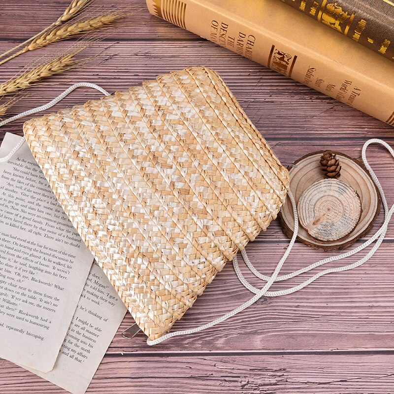 Sac à bandoulière en rotin pour femmes, 1 pièce, petit sac d'été en herbe, mignon, peut être ajusté avec un sac à main Mobile en herbe pour femmes