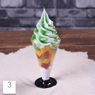 Simulation Sundae glace échantillon factice en plastique lait fruits Sundae modèle faux Sundae accessoires fenêtre affichage