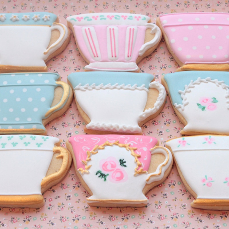 KENIAO Tea Party Cup Cookie Cutter - 9 x 6.2 CM - Biscuit Fondant Bread Pastry Sandwich Mold- Stainless Steel