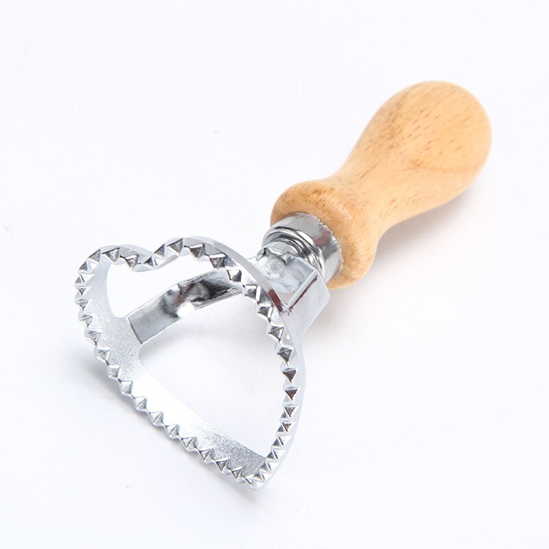 Ravioli-Stempel Pasta Aluminium/Holz nicht wasserfest-Reinigung mir Bürste und Tuch Ravioli-Stempel Pasta Aluminium/Holz nicht wasserfest-Reinigung mir Bürste und Tuch