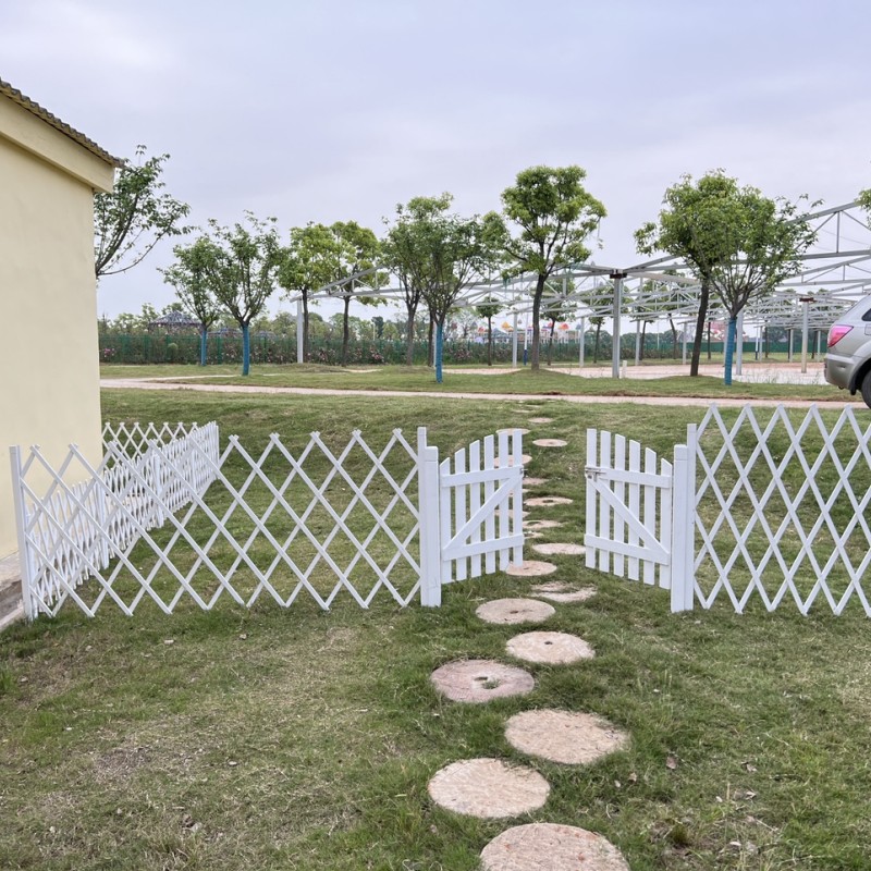 Expandable Garden Fence Outdoor Decorative Wooden ... – Grandado
