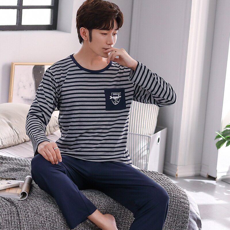 Cotton men's striped printed pajamas 2 suits O-neck long-sleeved winter pajamas can be worn outside casual L-3XL home service