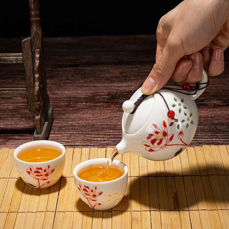 Blue-and-white Exquisite Ceramic Teapot Kettles Tea Cups Porcelain Chinese Kung Fu Tea Set Drinkware Teapot Mug of Tea Ceremony