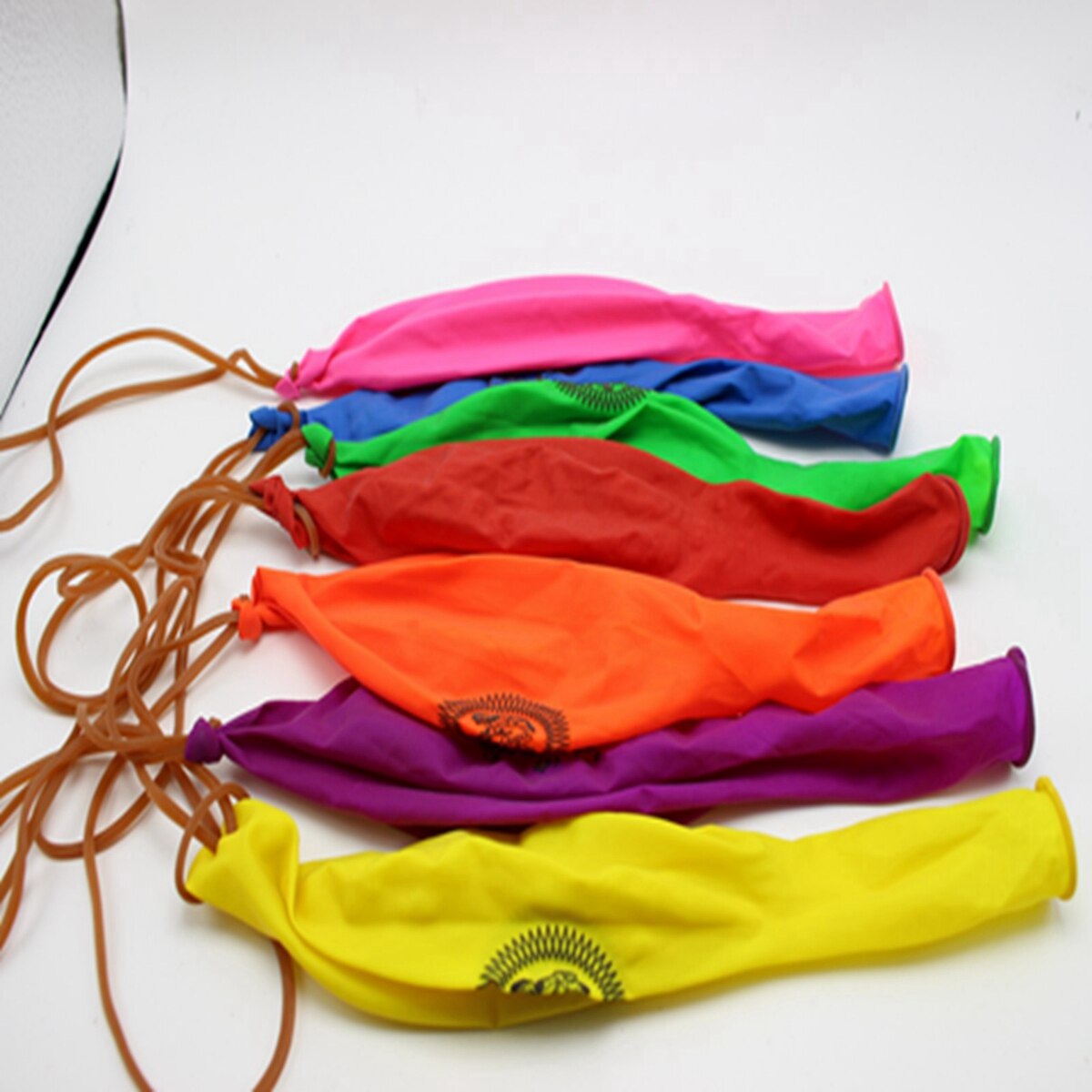 12 Stuks Gemengde Kleur Latex Ballonnen Punch Ballen Ballonnen Verjaardagsfeestje Gunsten