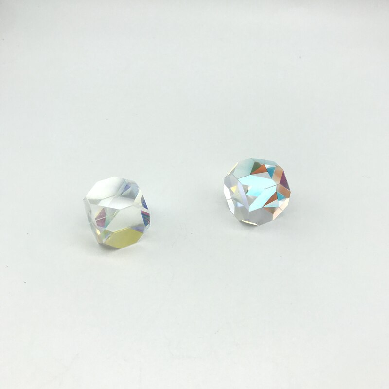 Prisma de prisma de color de cubo X