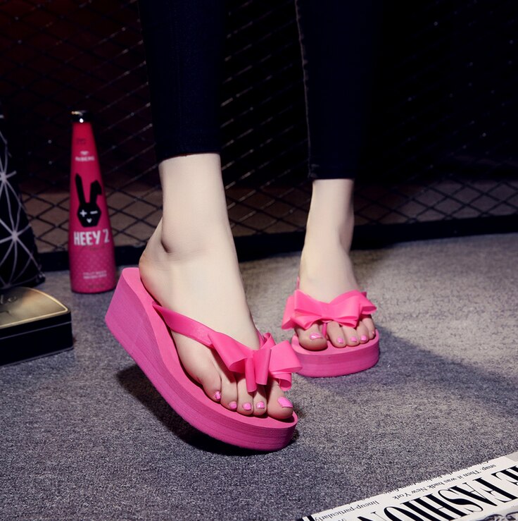 XEK nouvelle été femmes plate-forme tongs à talons hauts sandales de plage pantoufles à nœud papillon femmes chaussures Size36-40 pour le choix WFQ61: Rose rouge / 6