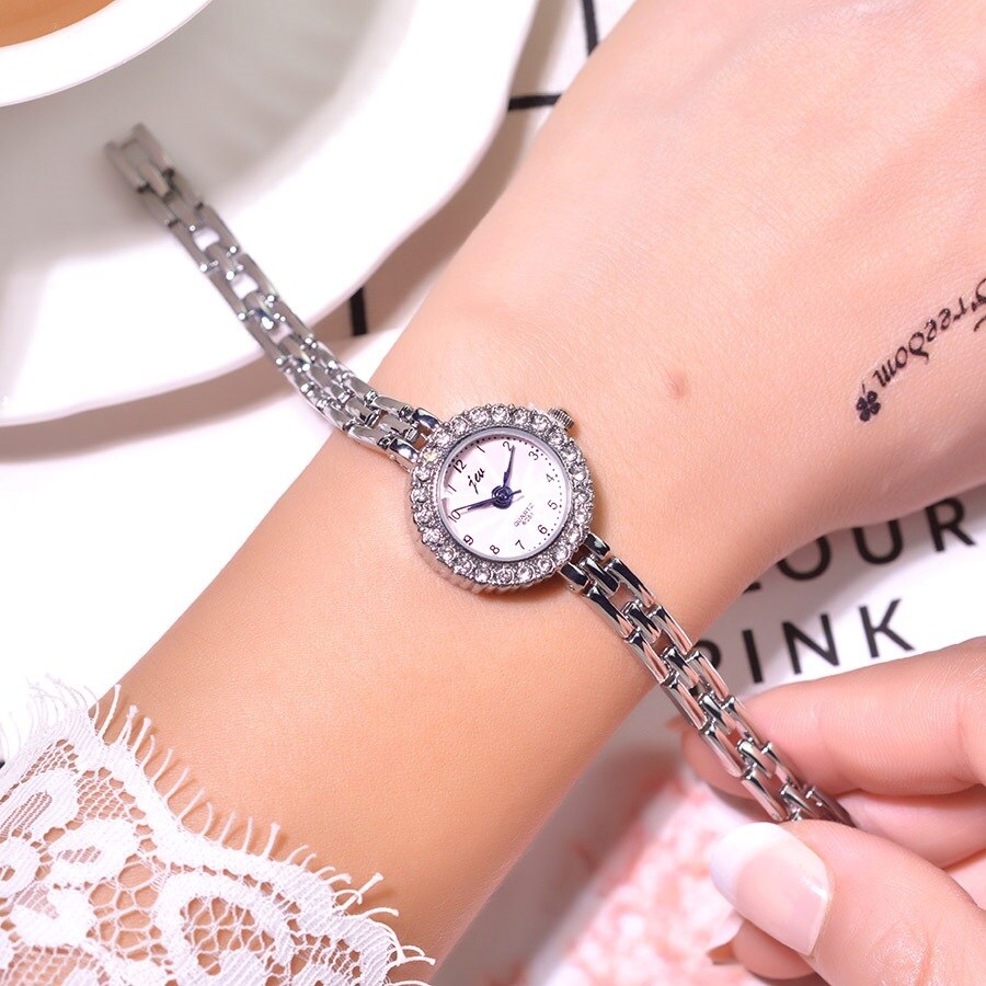 Zilver Kwaliteiten Vrouwen Armband Horloges Volledige Rvs Mode Luxe Kristal Horloge Kleine Dames Quartz Horloges