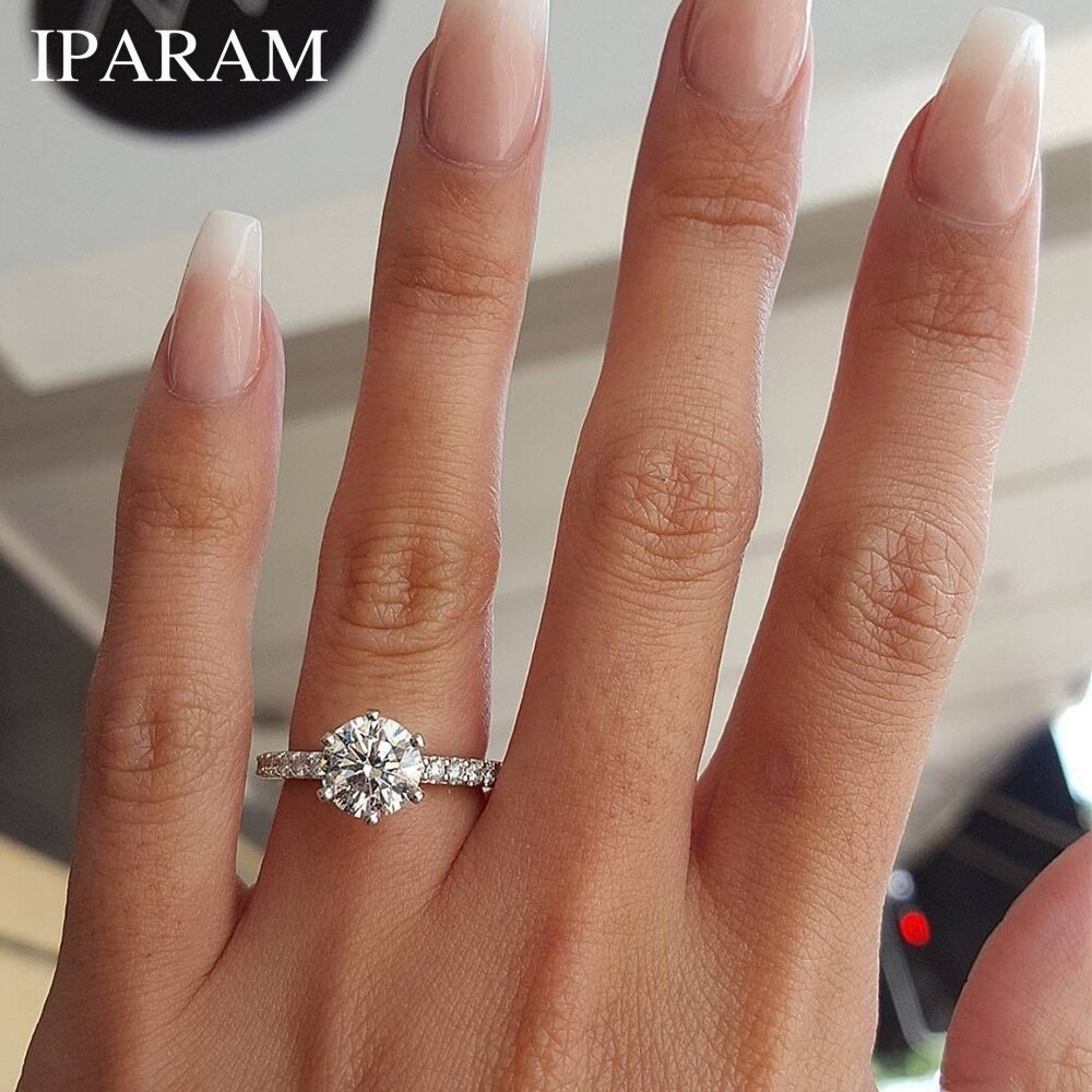 IPARAM Klassische Engagement Ring 6 Claws AAA Weiß Cubic Zirkon Weibliche Frauen Hochzeit Band CZ Ringe Schmuck