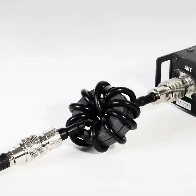 Anello magnetico per onde corte da 1.8-30 mhz adatto per radio a onde corte hf per sopprimere la corrente di modo comune e anti-interferenza