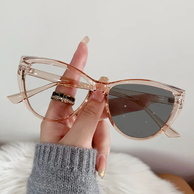 Gafas fotocromáticas antiluz azul para hombre y mujer, Gafas de sol con forma de ojo de gato, luz azul descolorida, Gafas de sol que cambian de Color transparente: Multicolor
