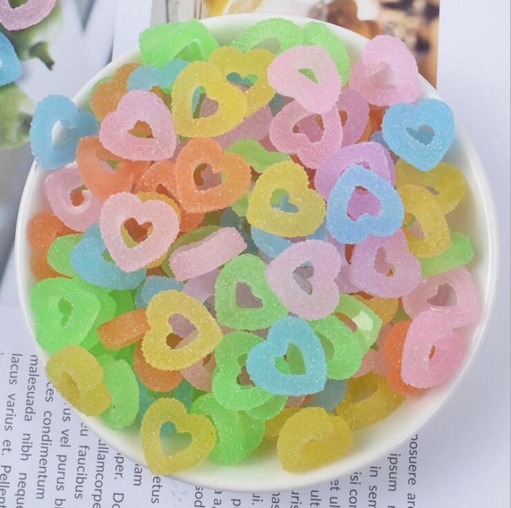 50 Stuks 15Mm Gemengde Kleuren Harten Donuts Snoep Plaksteen Hars Cabochon Diy Craft Supplies Telefoon Decor Materiaal Haaraccessoires