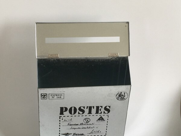 Silvery Iron Mailbox Tin Post Box Newpaper Mail box SF-115S