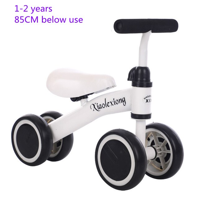 Børns balance cykel 1-3 år gammel baby ingen pedal lys trehjulet cykel barn legetøj scooter ikke-foldbar scooter sportscykel: Hvid