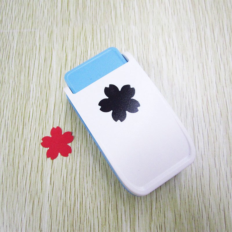 3 In 1 Papier Punch Tag Hoek Cutter Bladwijzer Gat Ponsen Ambacht Machine Diy Handcrafts Scrapbooking Card Embossing Maken: 2.5cmCherry blossoms