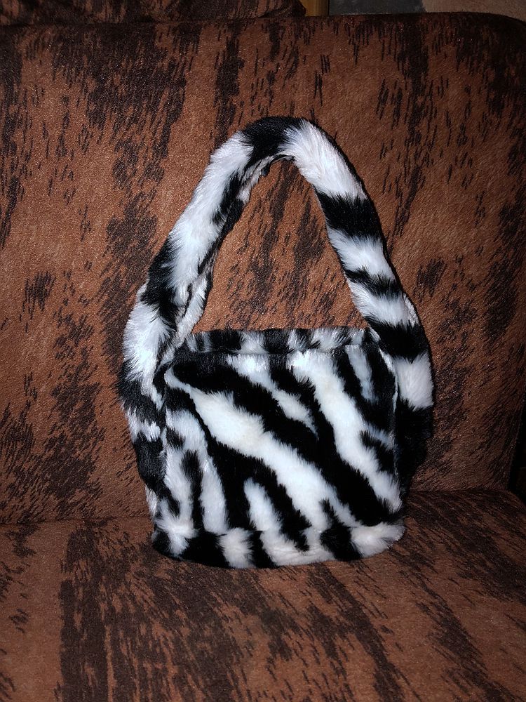 Zebra Print Dames Zachte Pluche Schoudertassen Vintage Faux Fur Vrouwen Leuke Bloem Onderarm Zak Cool Meisjes Harige Tote Purse handtassen: zebra