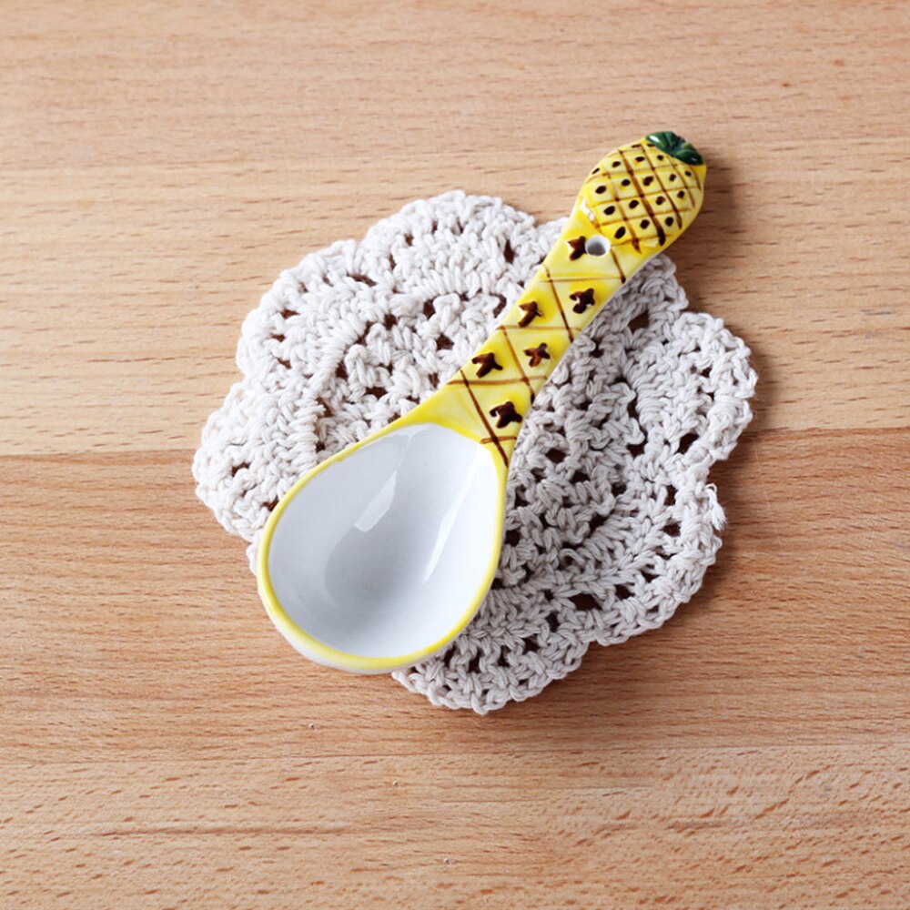 Creatieve Handgeschilderde Fruit Lepel Keramische Lepel Olijfolie Tank Keuken Kruiden Gereedschap Solide Keuken Gereedschap Leuke Lepel: Pineapple spoon