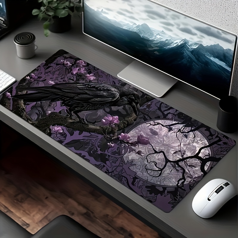 Gotische Raven Moonlight muismat - paars bloemen- en zwart takkenontwerp, gestikte randen | Essentiële kantoor- en gamingartikelen