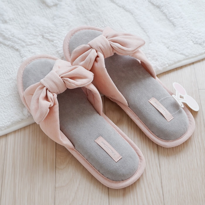 Zapatillas de casa con lazo de Corea para mujer, zapatillas sencillas, deslizantes, suaves, antideslizantes, bonitas zapatillas de Interior de verano para mujer