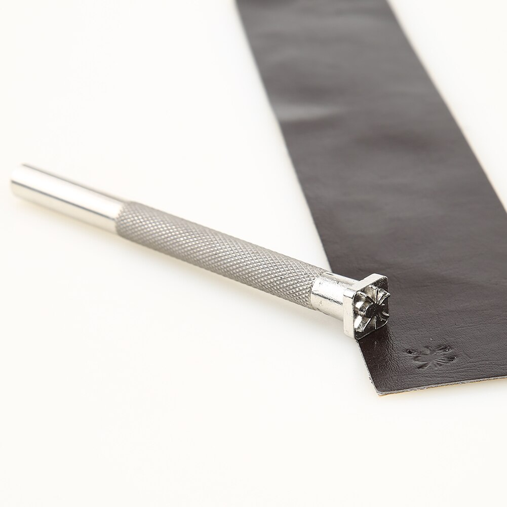 Die Cutter Card Making Button Maker 32pcs Zinc Alloy Graphic Stamp Punch Set Leather DIY Cardmaking Handicraft Tool