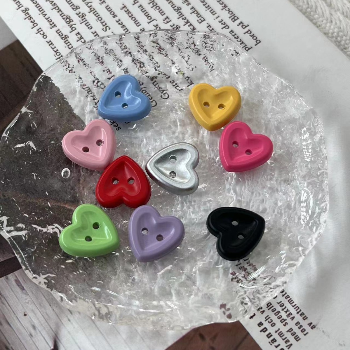 Botones de plástico en forma de corazón de colores macarrón de 15mm para camisas de niños, suéteres, botones de decoración, botón cosido a mano DIY, 10 unids/lote