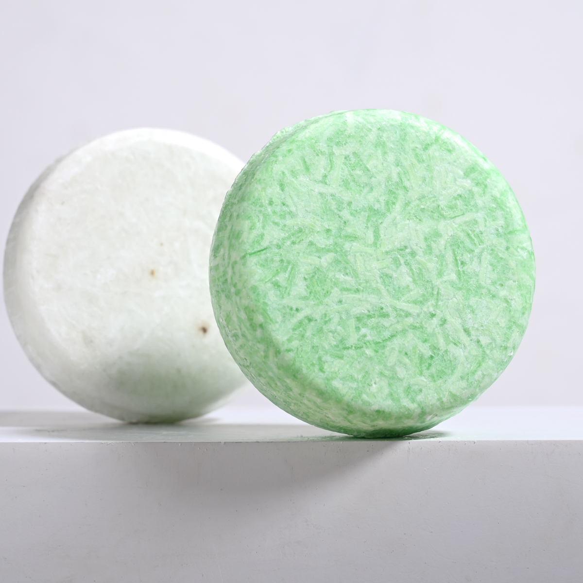 Tea Tree etherische olie shampoozeep voor diepe reiniging en haarverzorging Siliconenvrij en residuvrij handgemaakte etherische oliezeep
