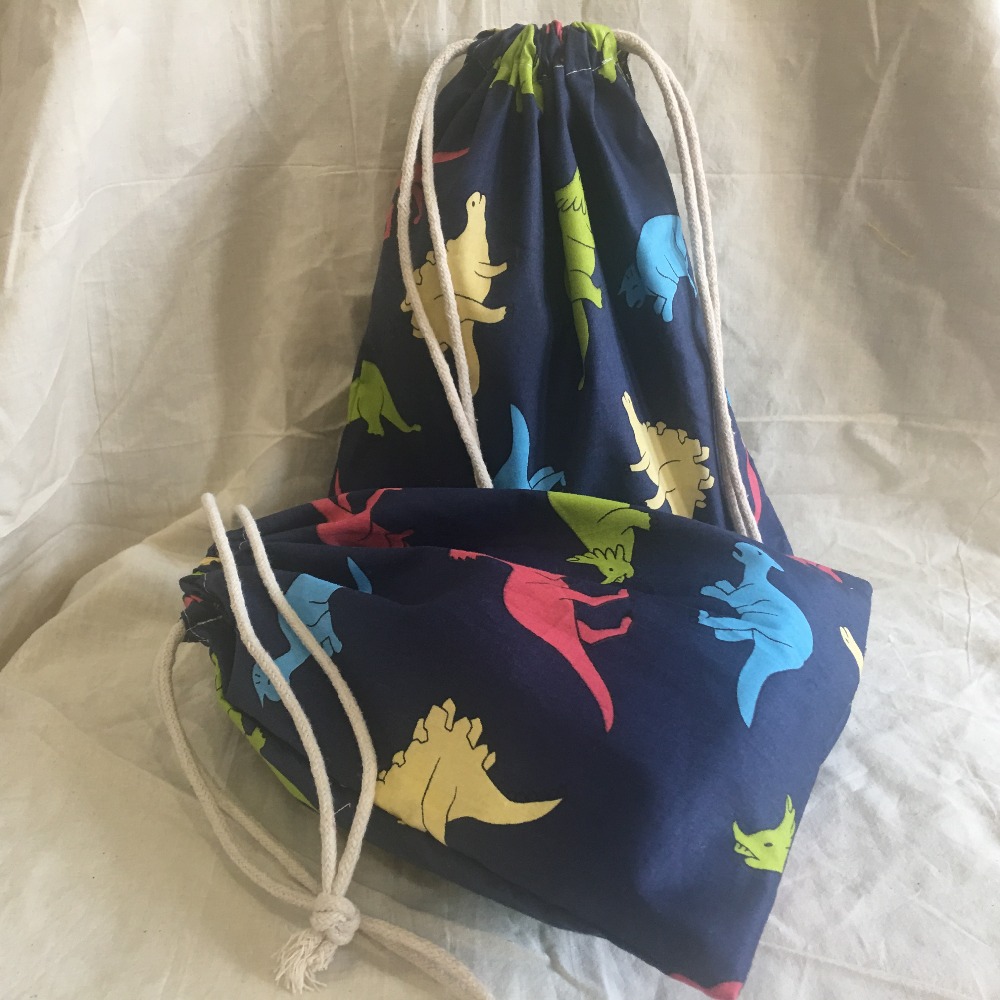 Sac de de fête en coton avec cordon de serrage Eco imprimé dinosaure bleu marine YL311b