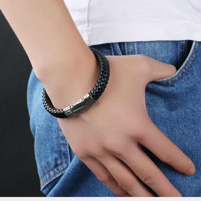Mozo pulseira masculina de couro, joias da moda masculinas, pulseira de couro preto, espada punk de aço inoxidável, charme de fivela magnética de alta qualidade ps2079