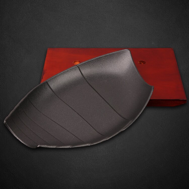 Non Stick Gietijzeren Roosteren Steak Pan Emaille Gebakken Pot Plaat Koekenpan Houten Base Houder Kookgerei Gas Oven Elektrische Onregelmatige