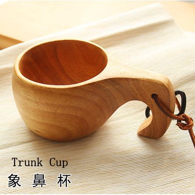 Portable hand-wood Environmental Milk 3D Beer Bottle outdoor travel Water glass wedding decoration: Trunk handle cup