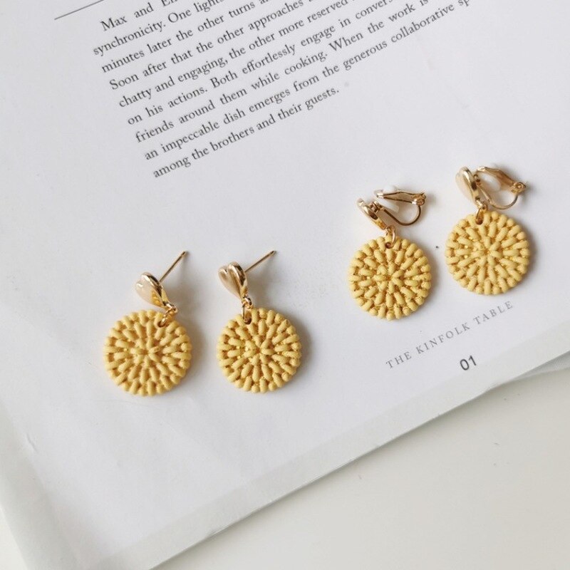 Ethnic Style Personality Simple Handmade Grass Rattan Woven Round Clip Earrings Girl Women Love Jewelry Accessories