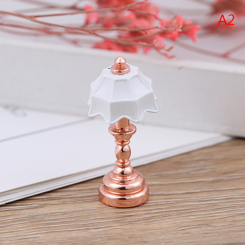 Nuovo 1:12 Miniatura casa delle bambole Lampada per La Casa di Bambola Giocattolo per Bambini Giocattoli Del Regalo Del bambino: A2