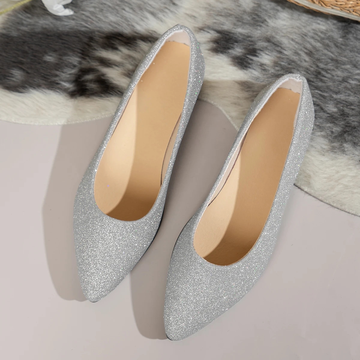 Nuovo arrivo 2024 donne punta a punta belle e moda scarpe estive Ballerina piatta comode scarpe Casual da donna