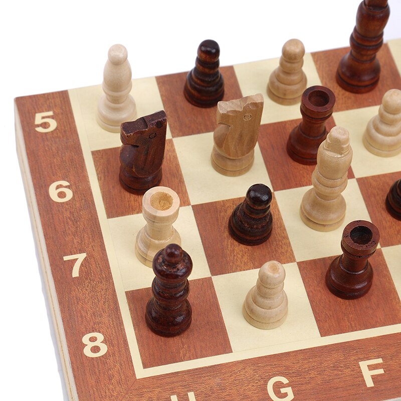 Falten Holz Internationalen Schach Stück Set Party Spiel Lustige Spiel Sammlung Tragbare Spiel Ausrüstung Für Kinder