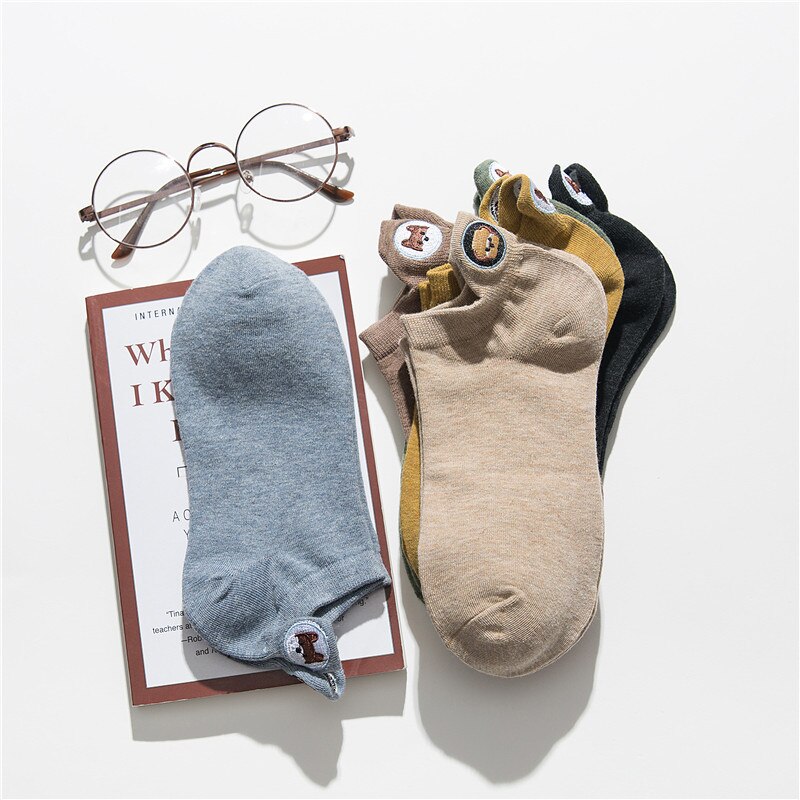 2020Socks children's left and right feet embroidery dog boat socks women's college wind spring socks cotton cartoon products
