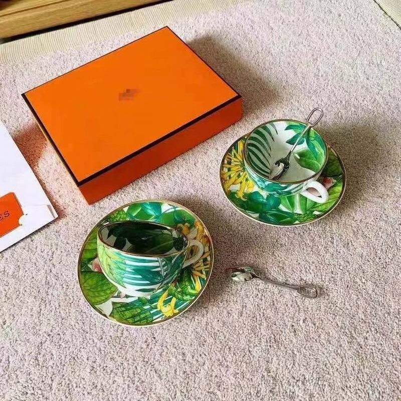 Elegancki styl catering kubek z porcelany kostnej multi-style prosta ceramiczna filiżanka do kawy i spodek danie z wzorem zestaw 2 zestaw z pudełkiem