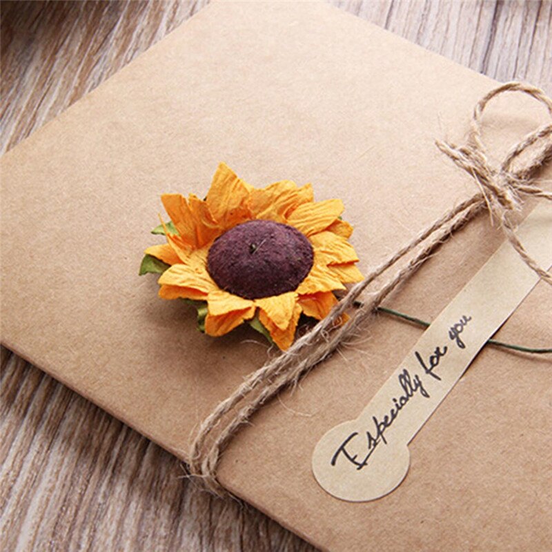 Diy-wenskaart van gedroogde bloemen van kraftpapier (materiaalpakket) met envelop, handgemaakte enveloppen voor feestuitnodigingen