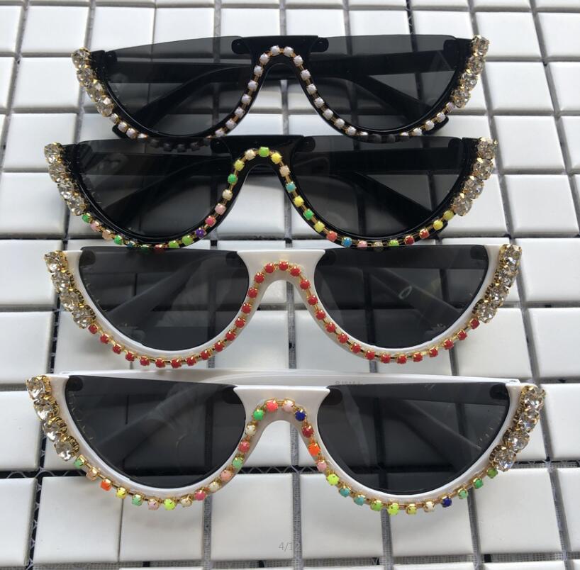 Handgemaakte Half Frame Regenboog Kralen Vrouwen Heren Zonnebrillen Kleine Diamanten Ketting Eyewear UV400 Shades Kleurrijke Gafas de sol