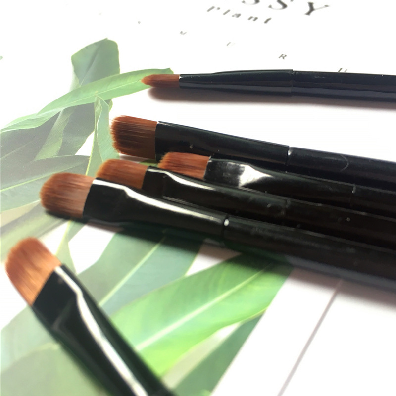 Pincel redondo para maquillaje, accesorio de belleza para labios, cejas, sombra de ojos, corrector, accesorios de maquillaje