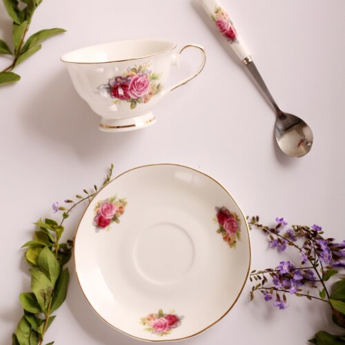 Koreansk ben kina kaffekop blomst guld kant te krus luksus porcelæn kop og underkop sæt kaffesæt fincan bryllup kop  ac50bd: Stil 2