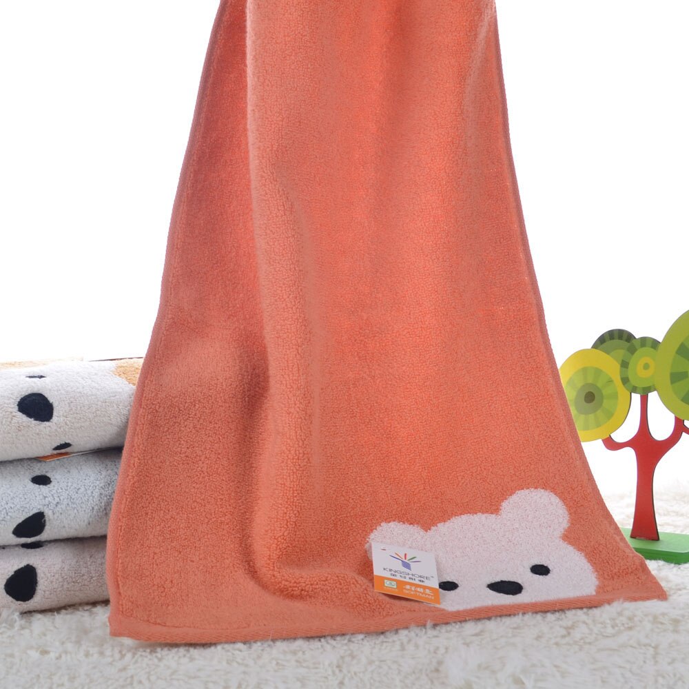 100%  serviettes en coton dessin animé ours modélisation sans torsion artisanat spécial doux et confortable bonne imbibition d'eau