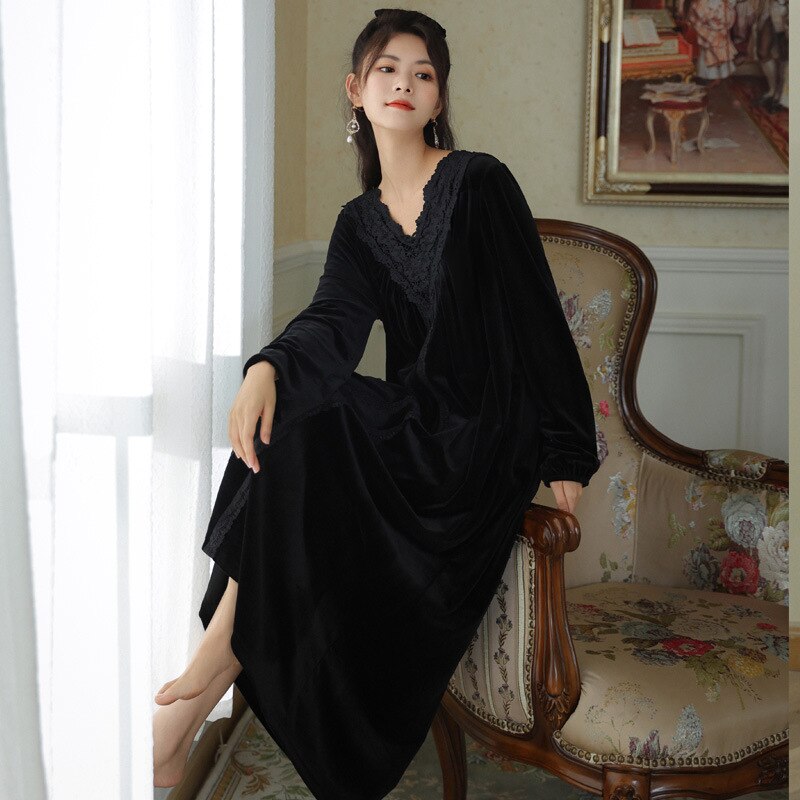 Pijamas cálidos de terciopelo para invierno, vestido suelto para el hogar, camisones de manga larga, albornoces para mujer, ropa de dormir: Negro / XL fit for 60-70kg