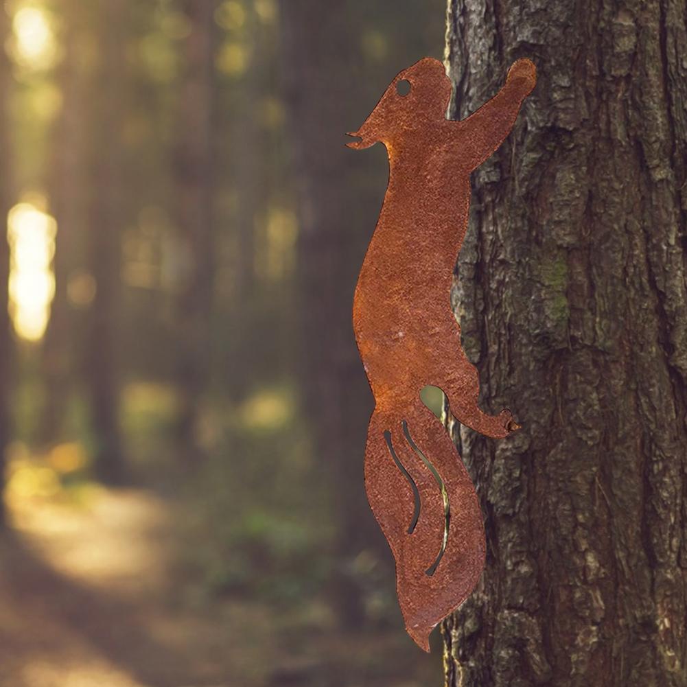 Metal Rust Squirrel Decor Iron Squirrel Tree Art Ornament Backyard Squirrel Silhouette Decoration Animal Statue Stake